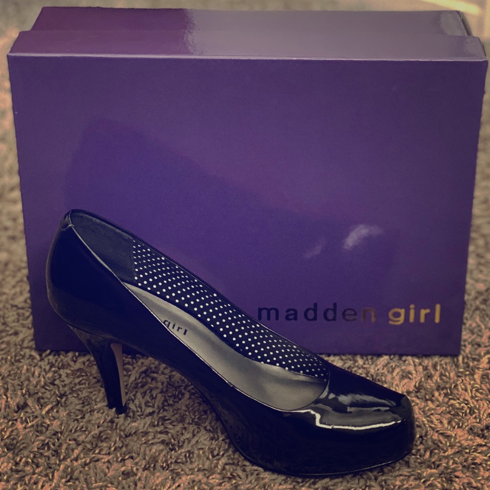 Madden Girl Getta Black Patent Pumps